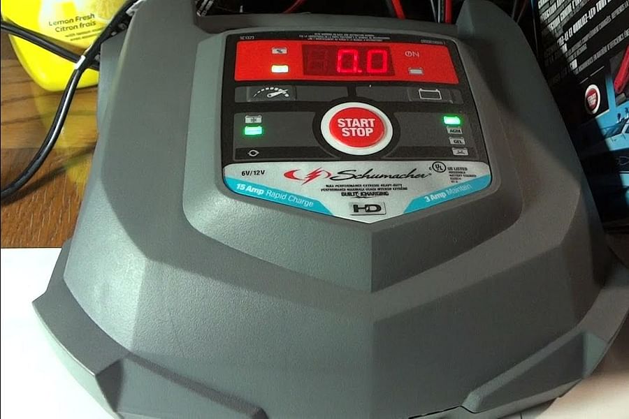 Schumacher SC1281 smart charger